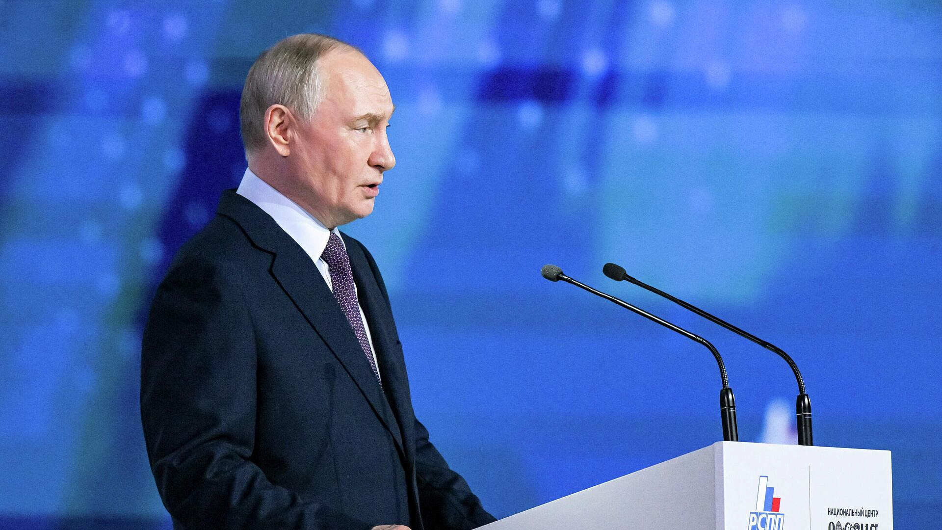 Путин поздравил Шохина с переизбранием на пост главы РСПП