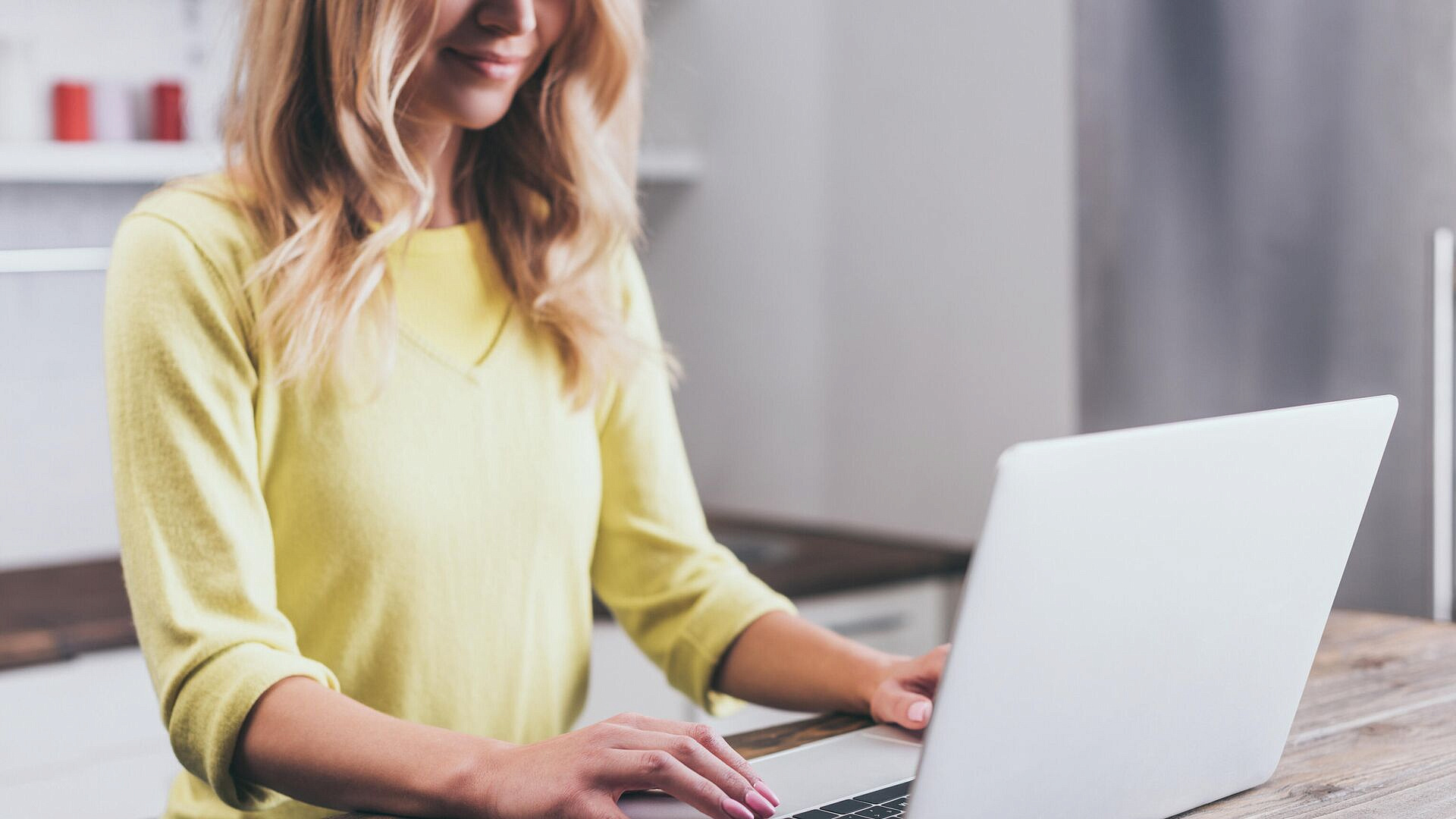 Эксперт оценил вероятность массового возврата сотрудников в офисы