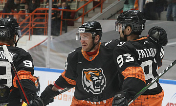 "Амур" на выезде обыграл "Барыс" в матче КХЛ