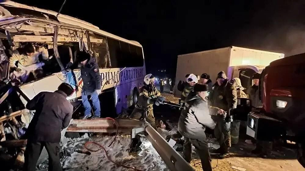 Число пострадавших после ДТП с автобусом в Приморье выросло до шести