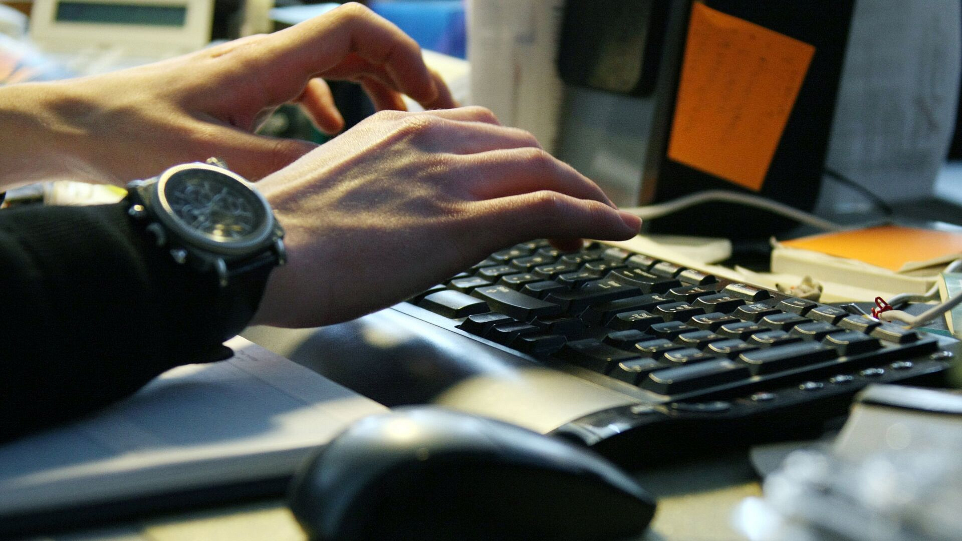 Французский регулятор потребовал заблокировать сайты 35 российских СМИ