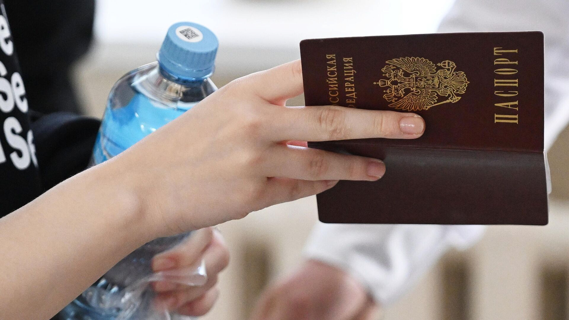 Тестирование по русскому языку прошли семь тысяч школьников из Подмосковья