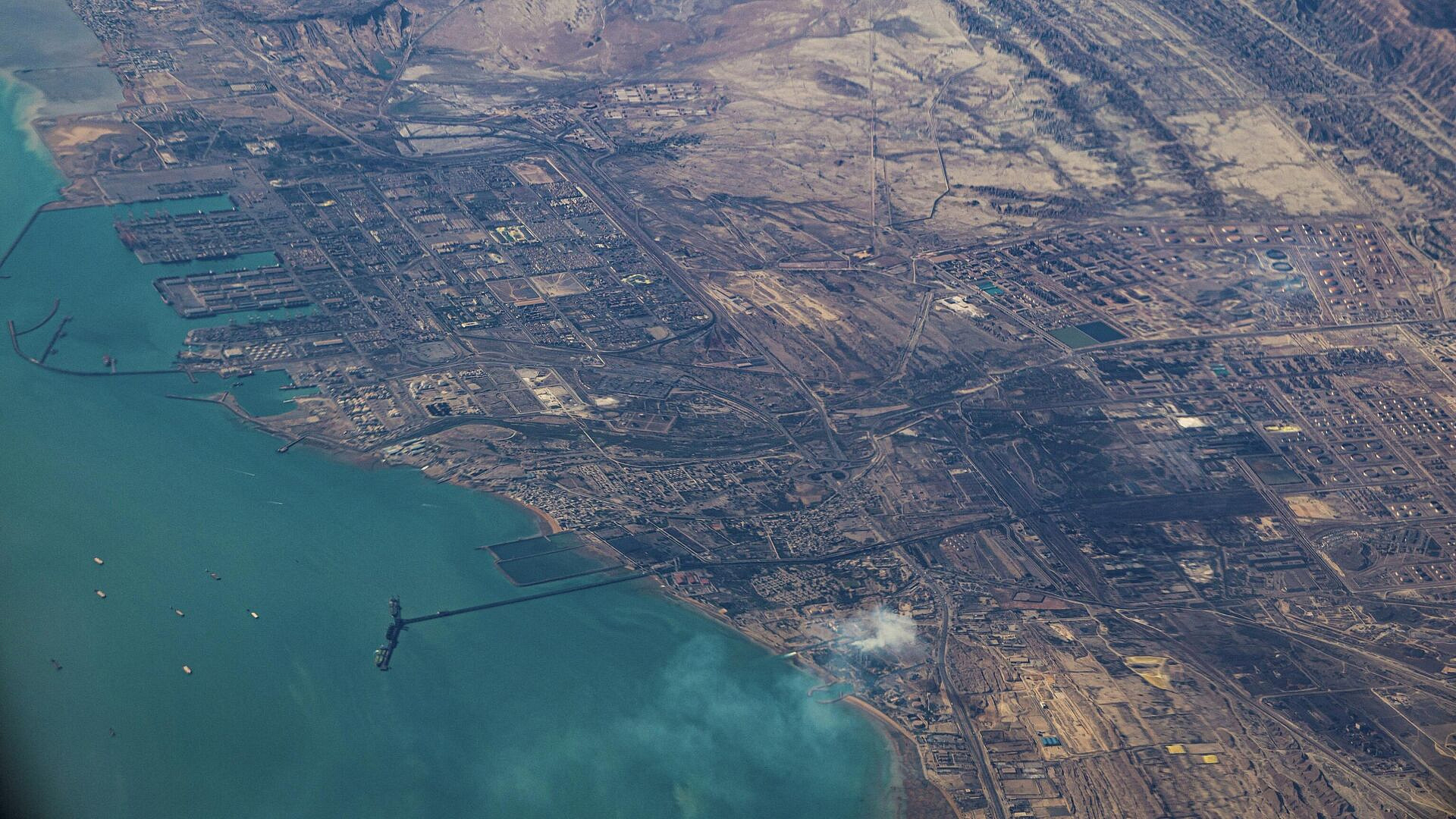 Сбои в Ормузском проливе угрожают поставкам продовольствия, пишет FT