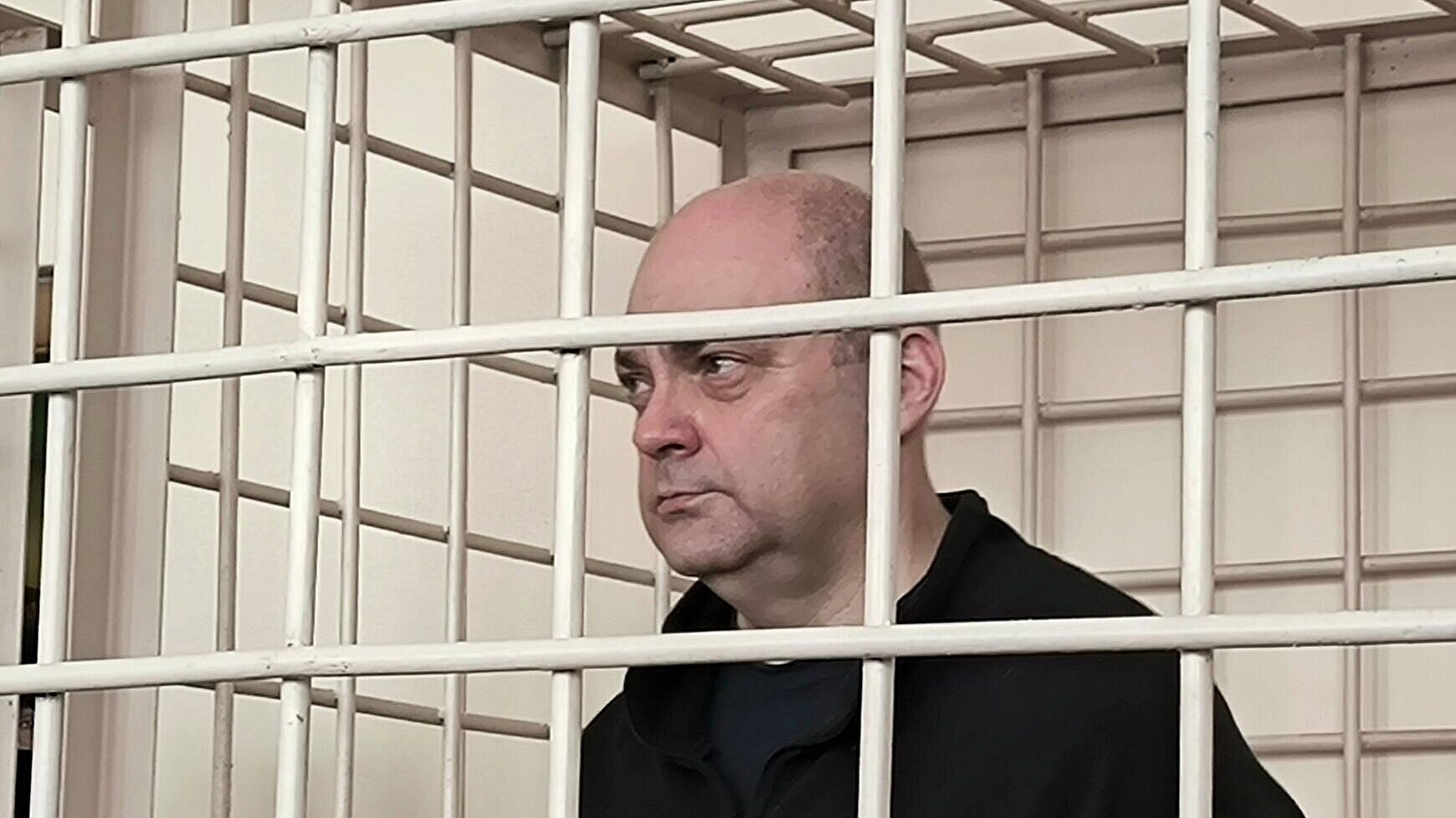 Экс-глава Курской области в суде заявил, что получил контузию