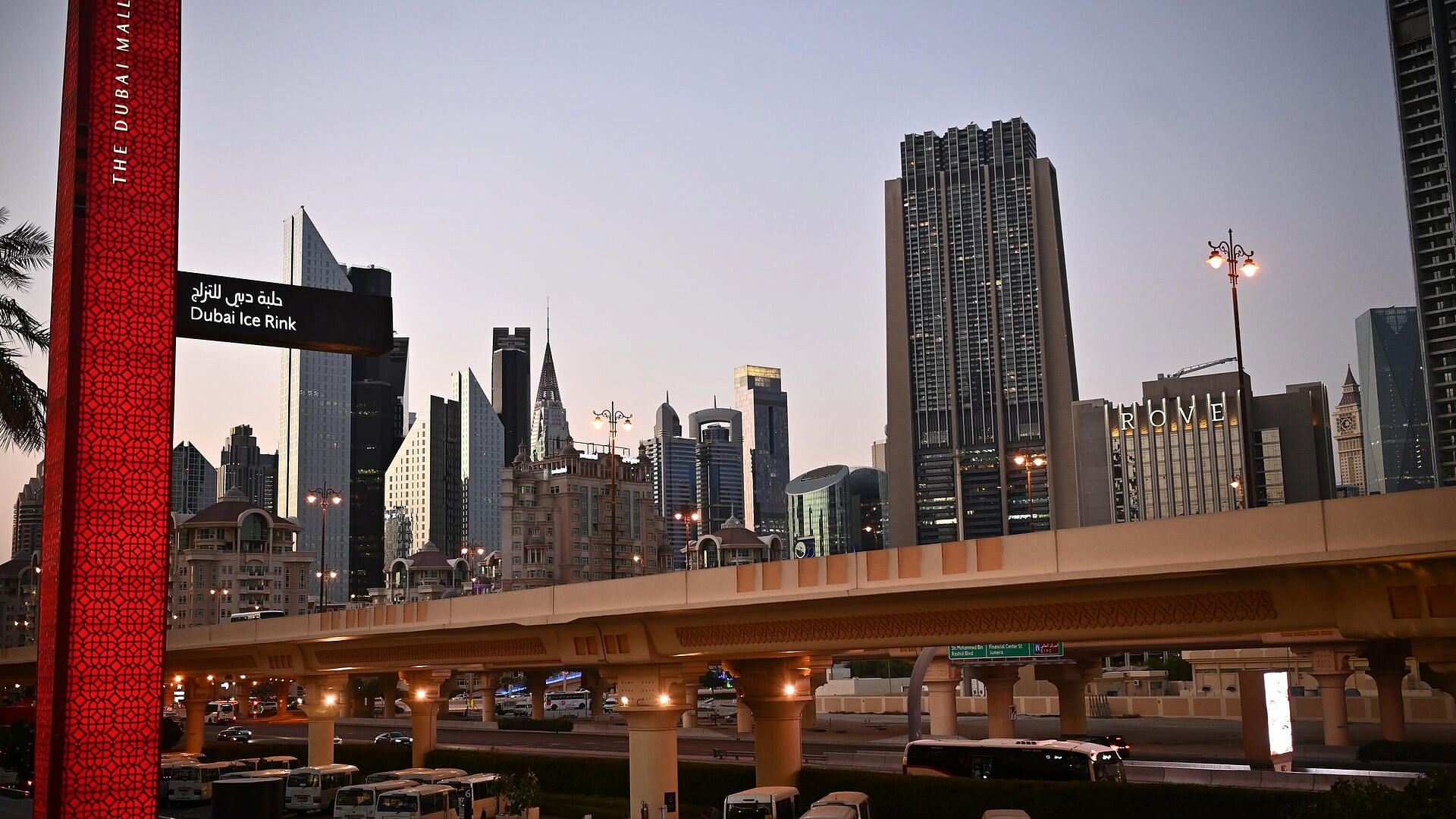 Полиция Дубая призвала жителей не публиковать недостоверную информацию