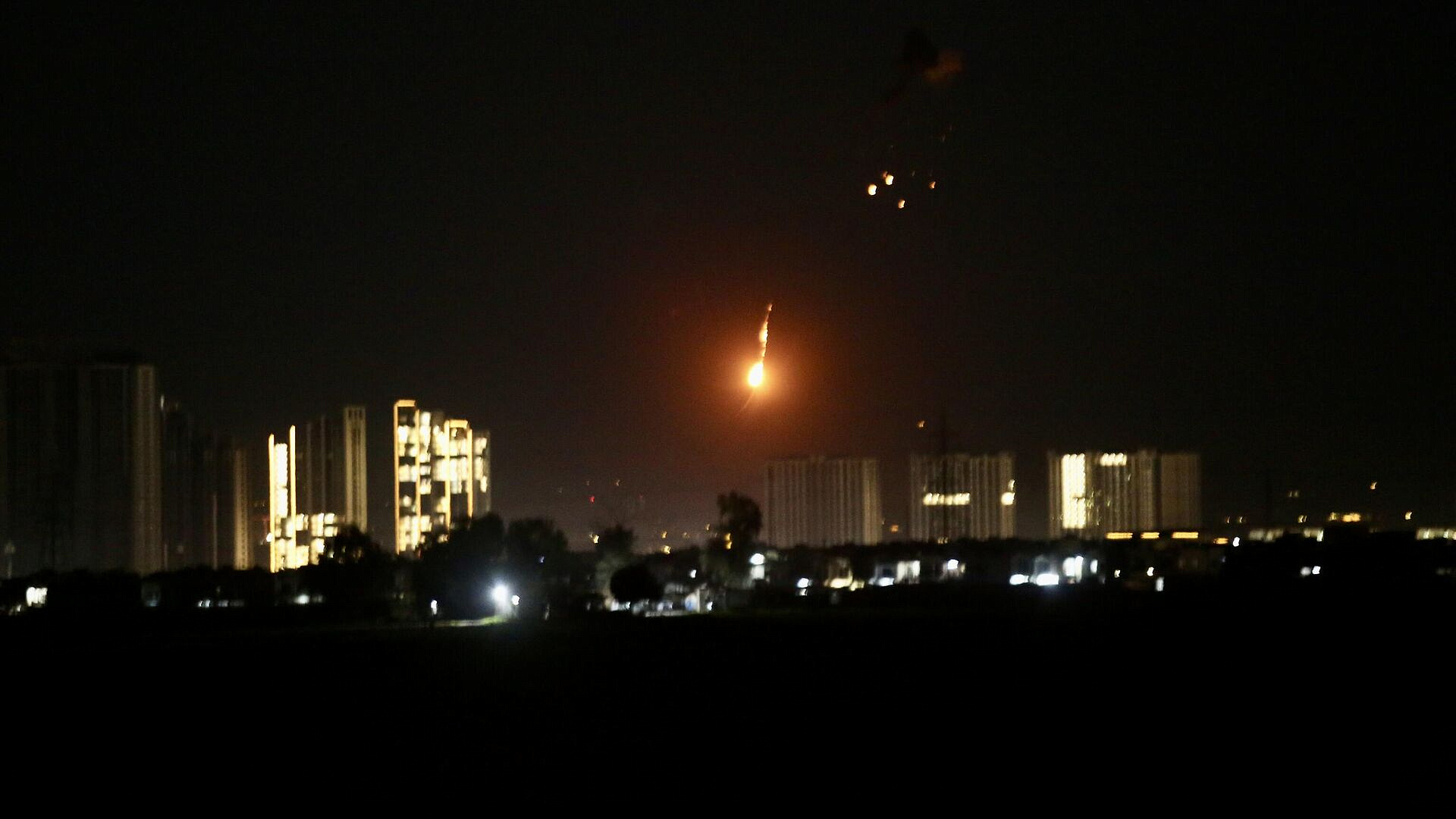 У нефтяного месторождения на юге Ирака рухнули два БПЛА, пишут СМИ