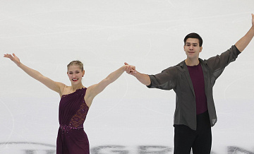 Фигуристы Хазе и Володин лидируют после короткой программы на Олимпиаде