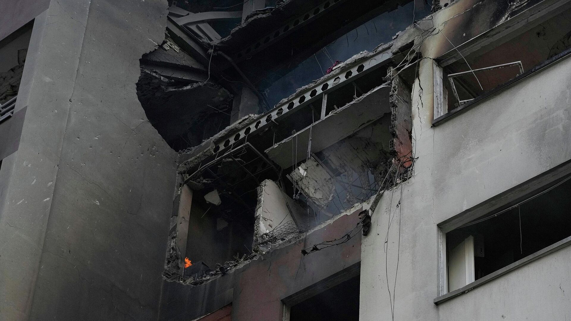 При атаках Израиля на Иран пострадали не менее 50 человек