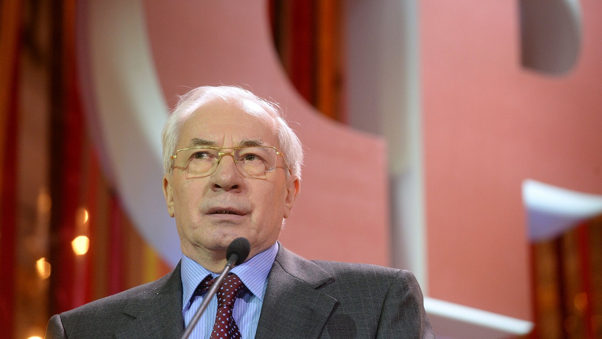 Экс-премьер Украины: без революции 2004 года майдан был бы невозможен