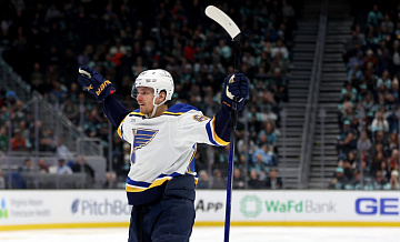 Очки Торопченко и Бучневича помогли "Сент-Луису" обыграть "Вегас" в НХЛ