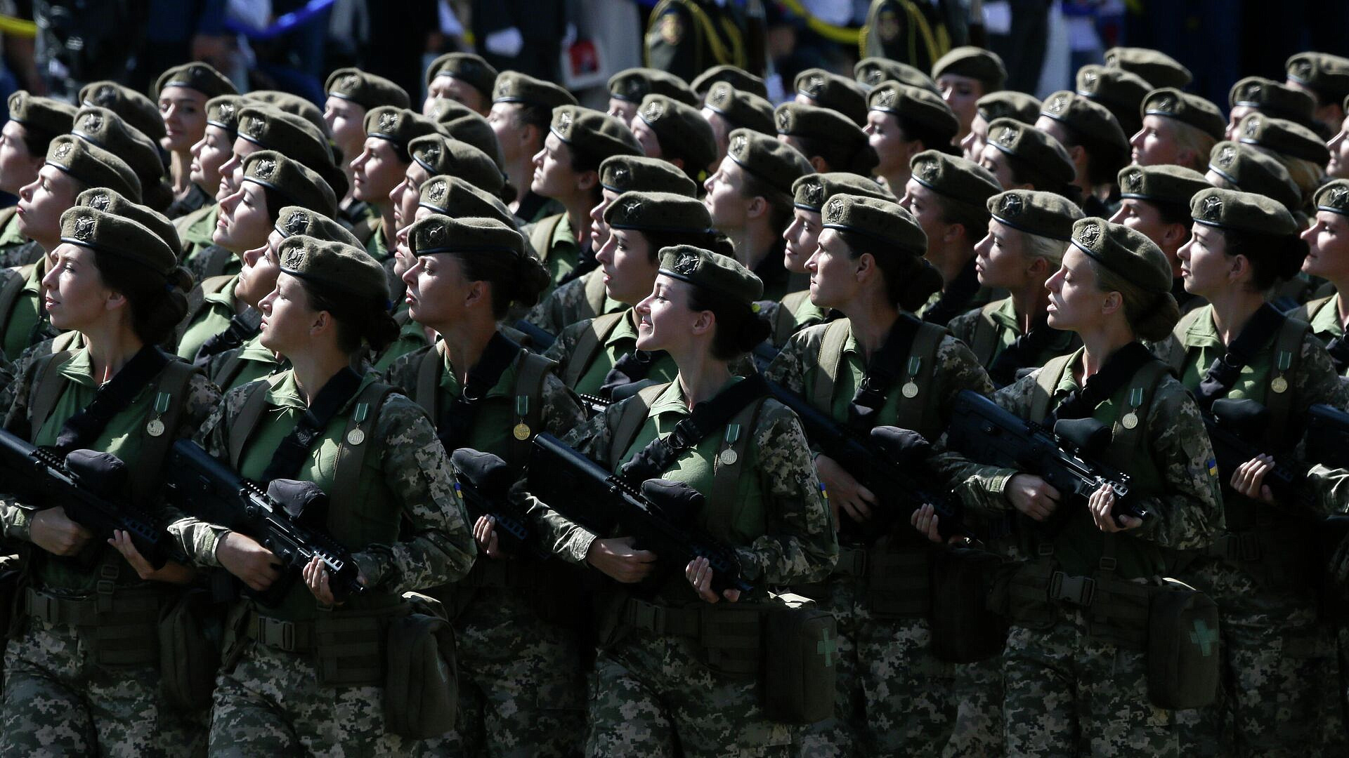 Киев формирует женские подразделения в Ивано-Франковской области