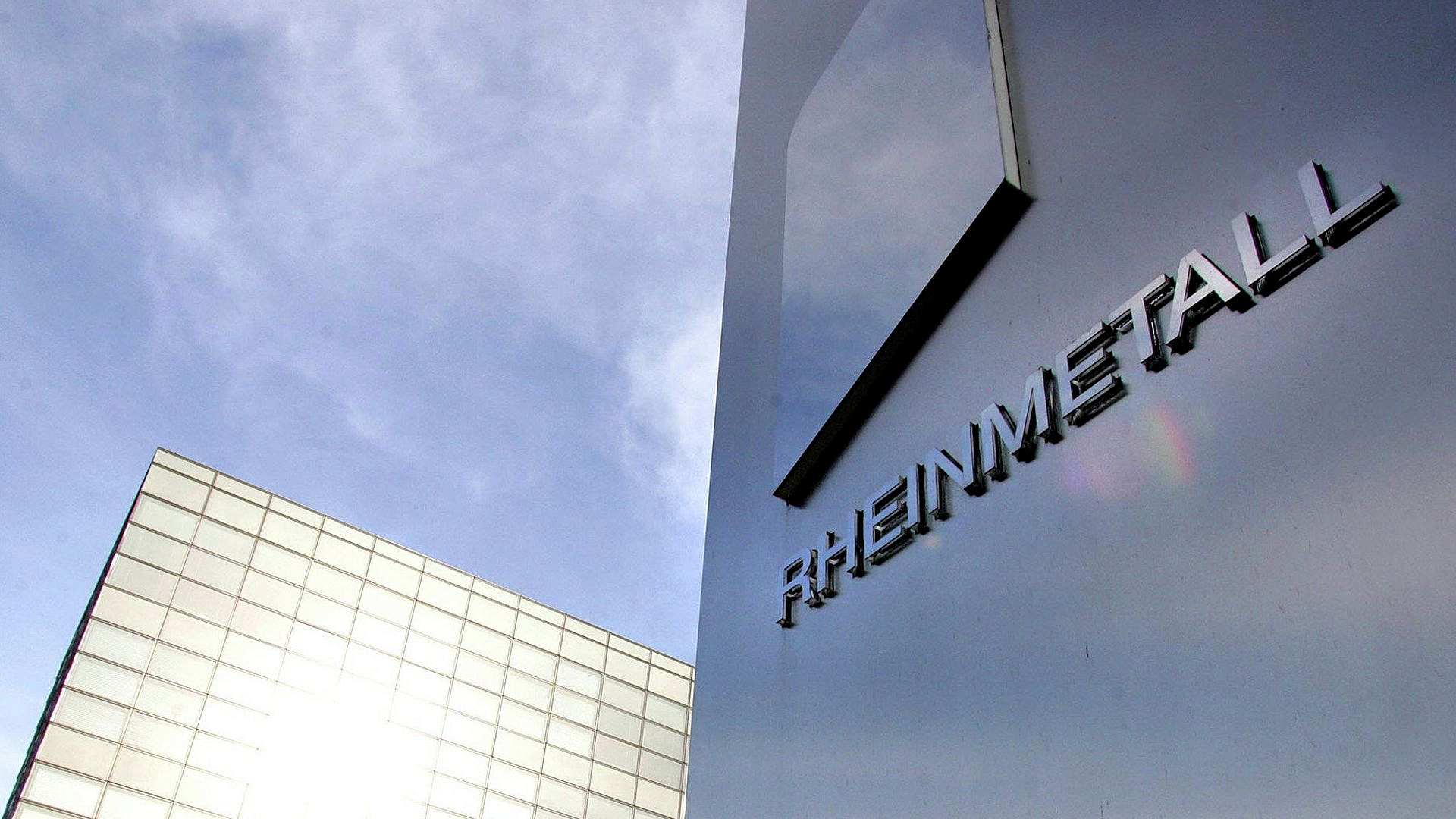 Rheinmetall получил от Украины заказ на поставку снарядов большой дальности