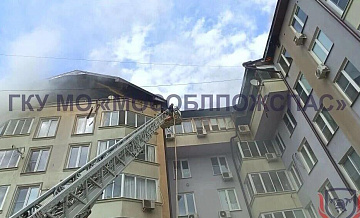 Из горящей многоэтажки в Звенигороде эвакуировали 80 человек