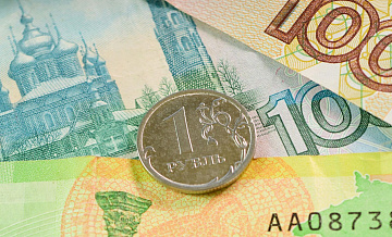 Эксперт оценил влияние ударов по Израилю на курс рубля