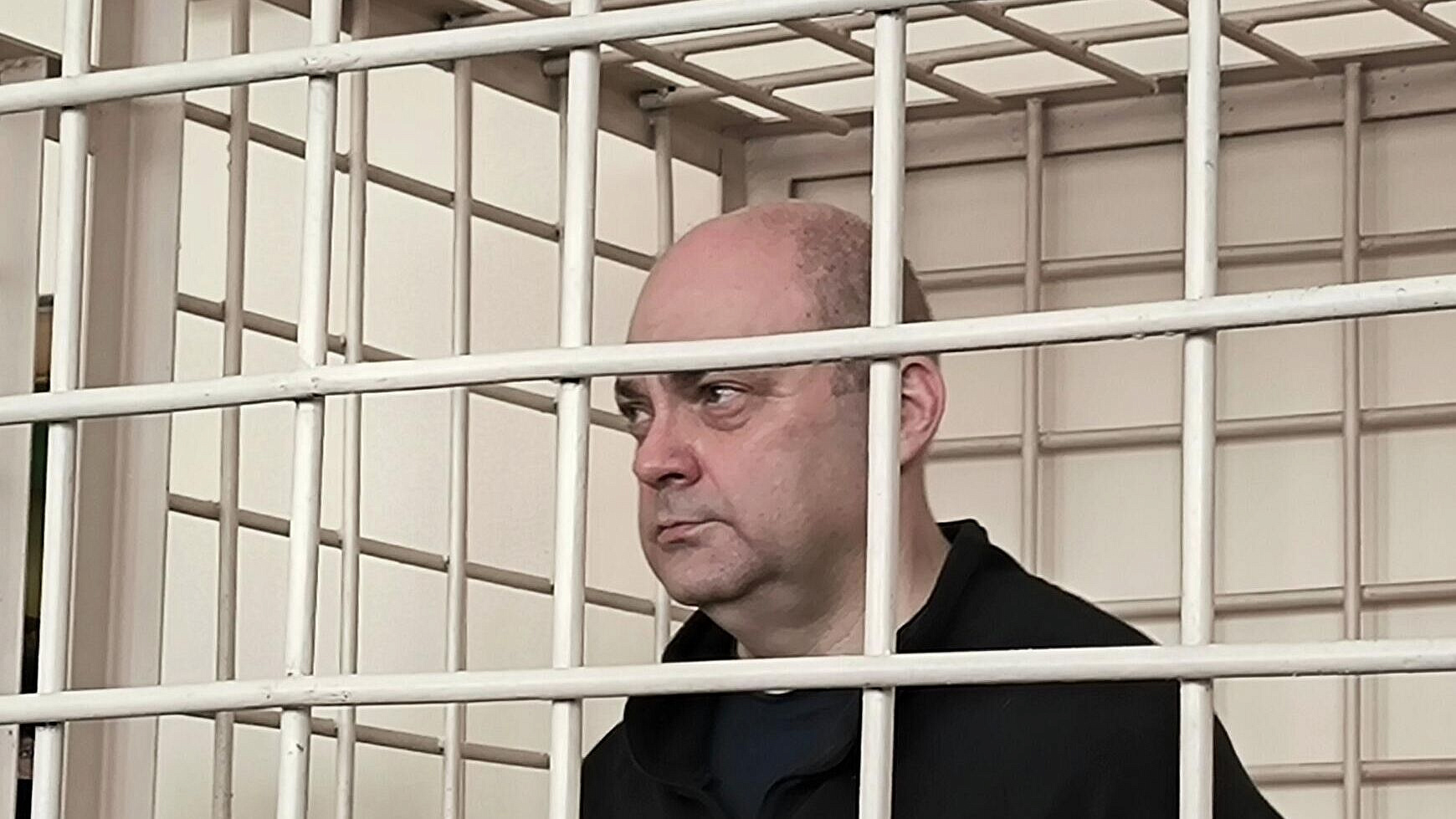 Обвиняемый во взятках экс-глава Курской области признал вину