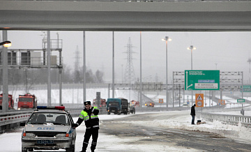 В Петербурге произошло ДТП с участием десяти автомобилей, пострадавших нет