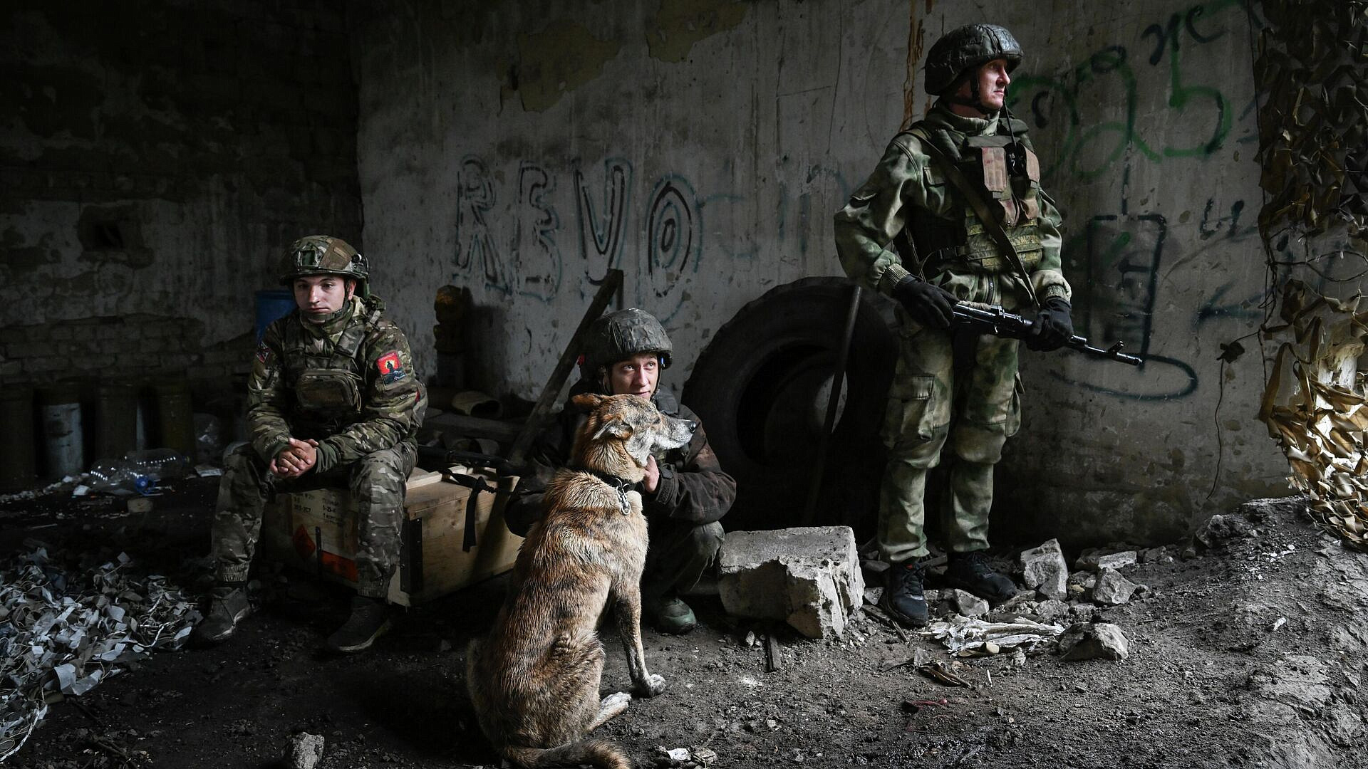 ������������, 27 �������: ��� �������� �� 1210 �������������� � ����