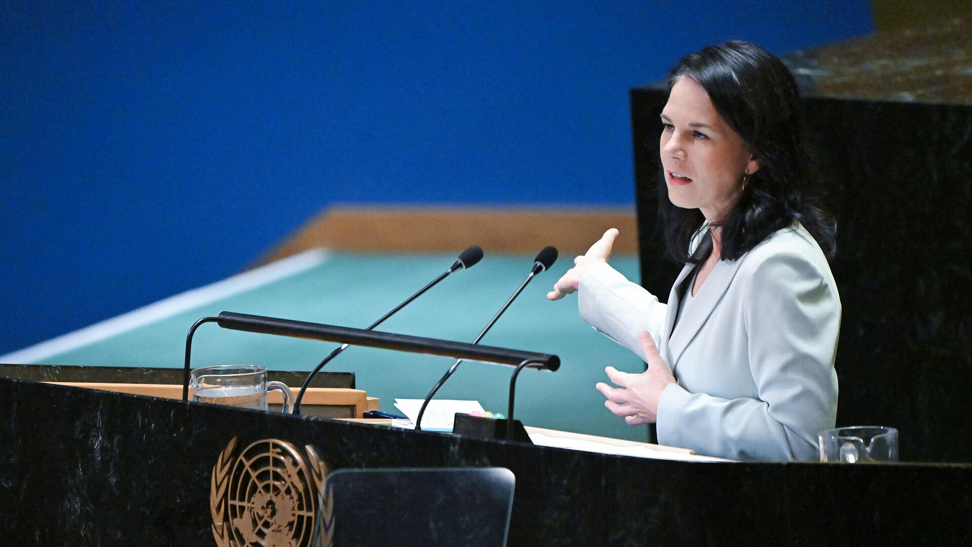 ������ ������� ������������� 80-� ������ ������������ ���