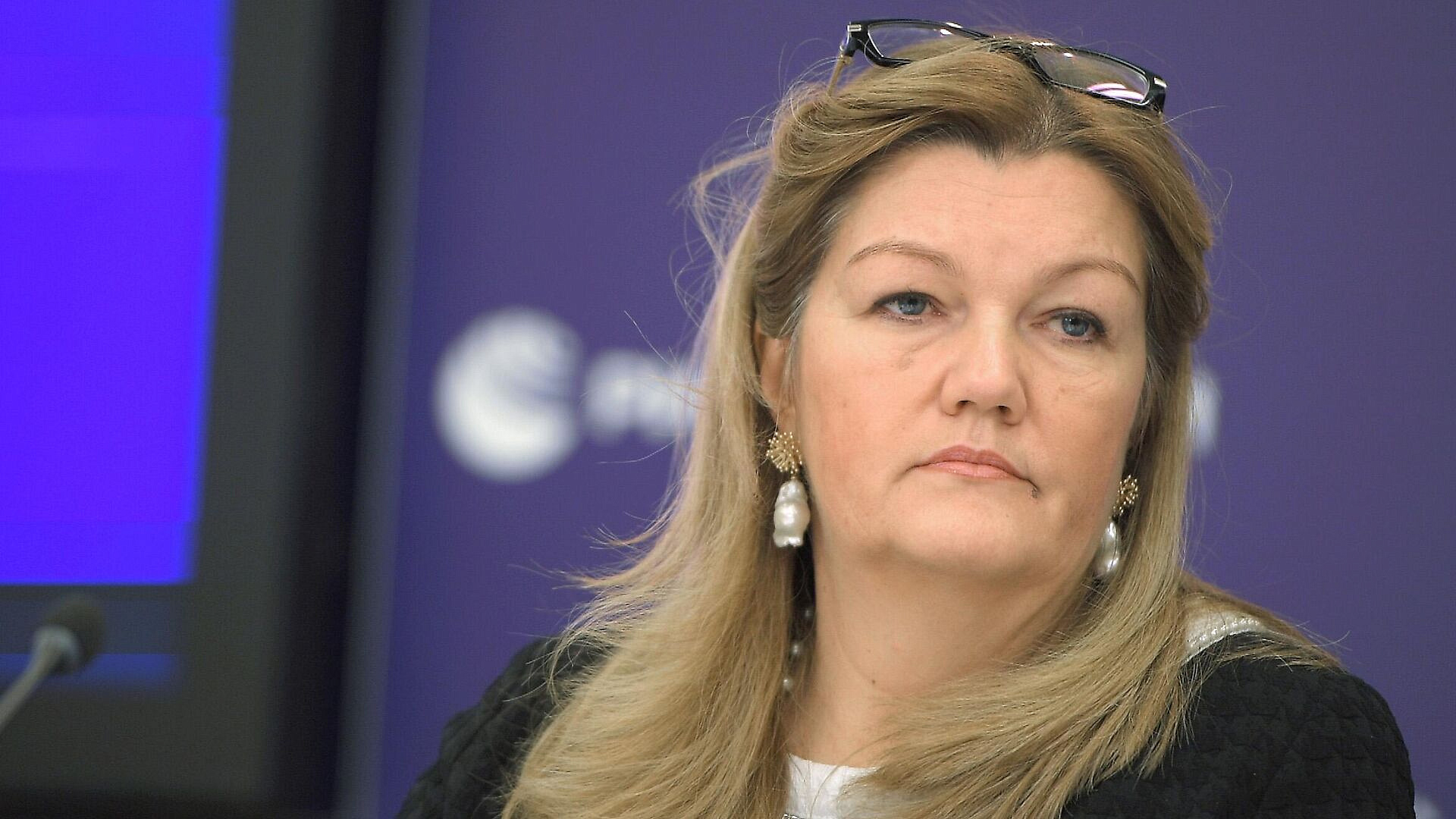 ������� ��������� ����������������� �������� � ��������� ������� � �����