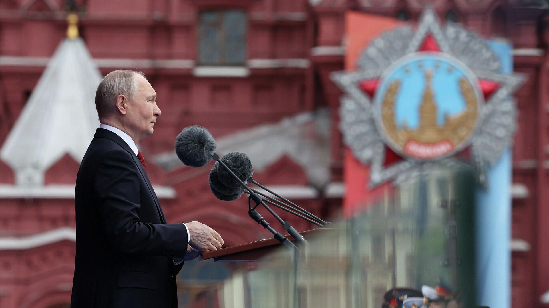 Песков назвал речь Путина на параде в День Победы блестящей