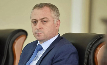 Президент Абхазии Бадра Гунба прибыл в Москву на Парад