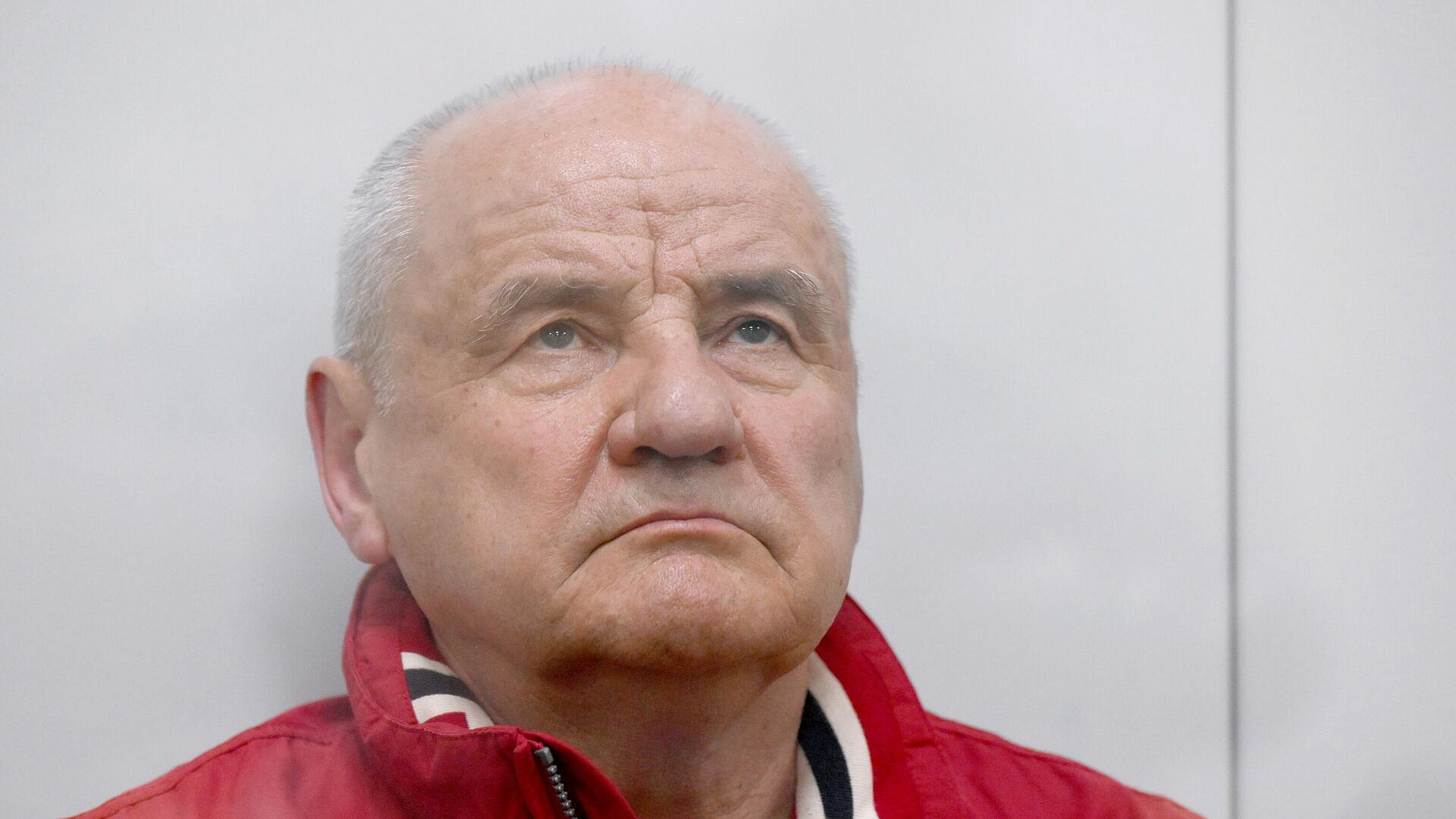 Экс-замминистра обороны Попов не признал вину