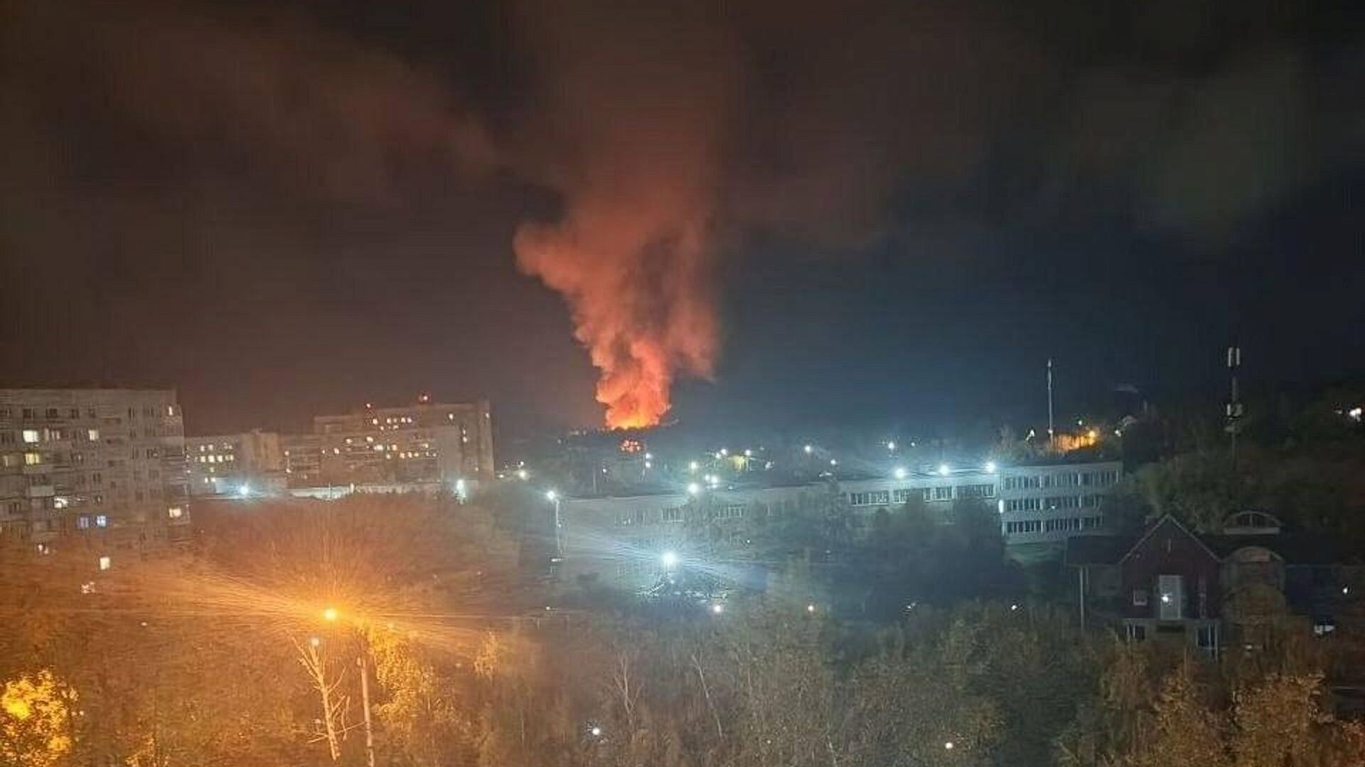 В Новосибирске ликвидировали пожар в зоопарке