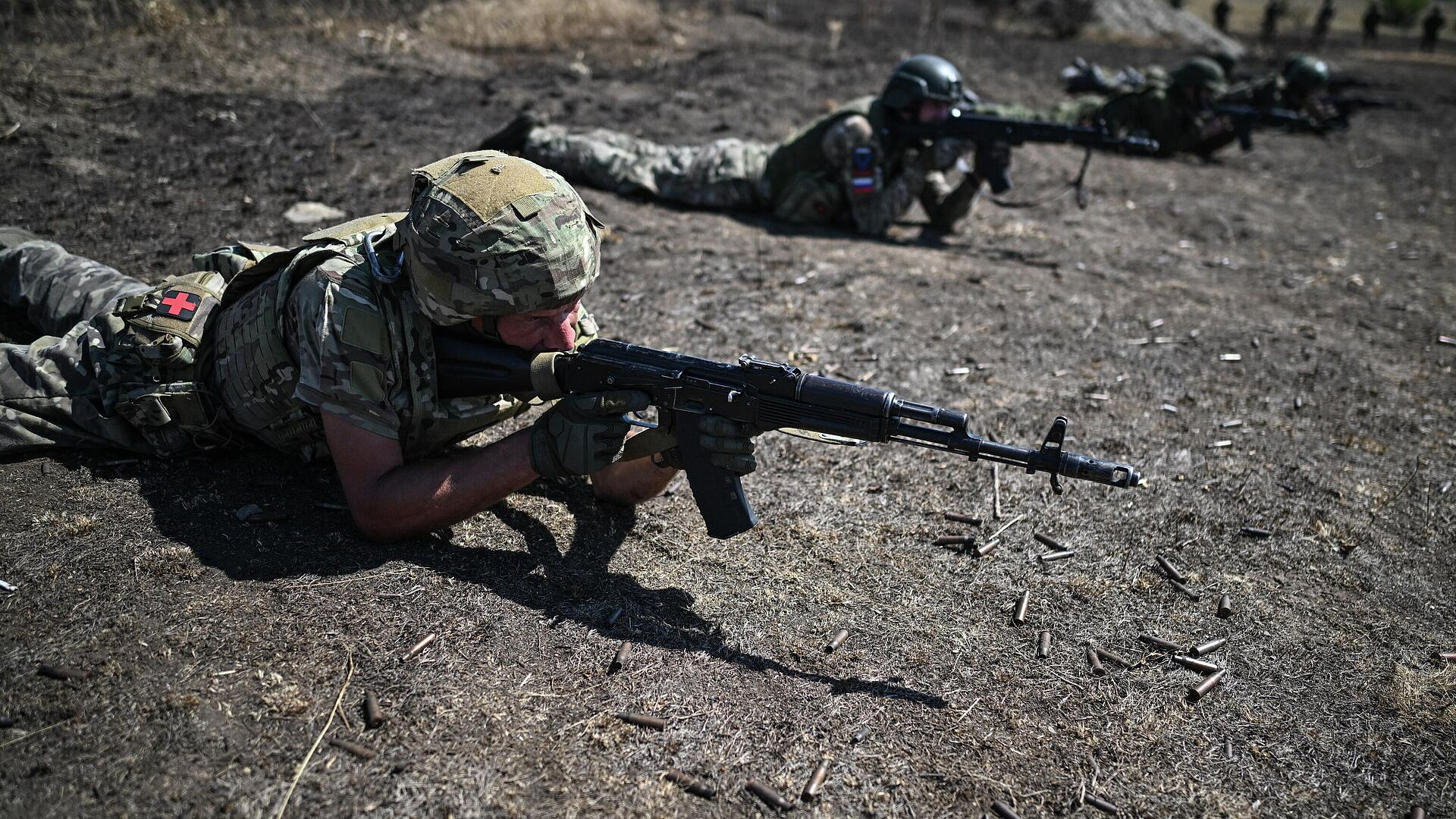 Бойцы ВС России уничтожили танк Т-64 ВСУ в районе Константиновки