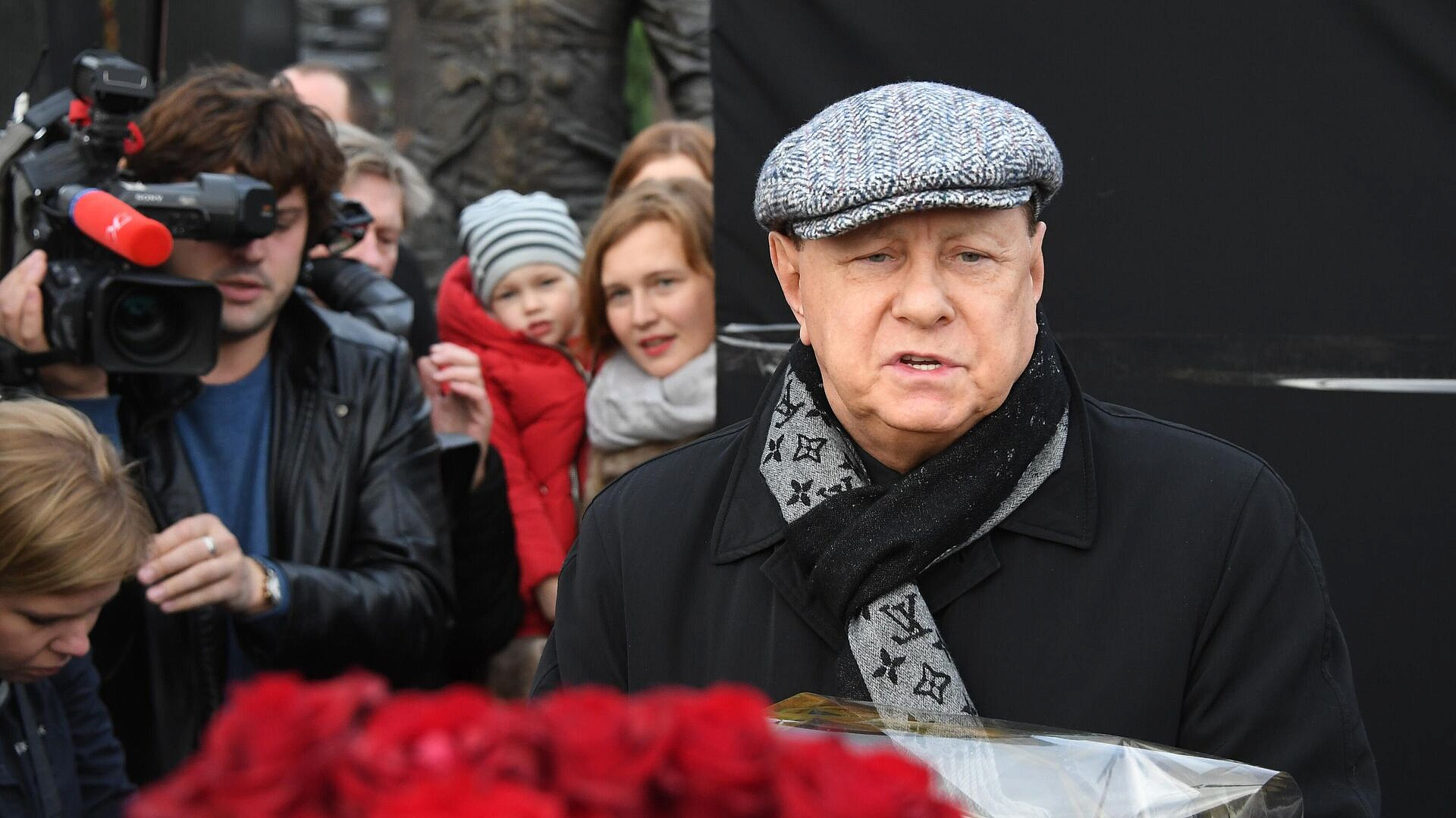 Директора театра "Ленком" госпитализировали для обследования