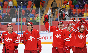 "Спартак" обыграл "Ладу" в матче КХЛ