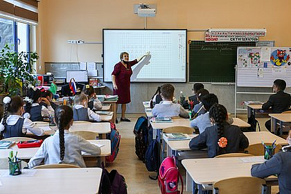 Туркменских школьниц решили проверить на девственность