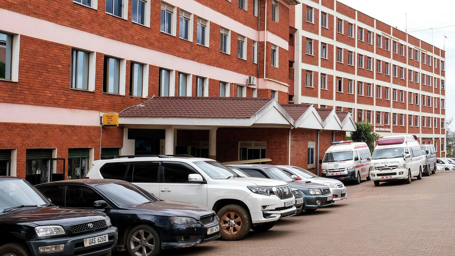Врач в Уганде сообщил о росте числа пациентов с подозрением на Эболу