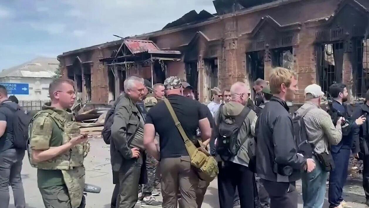 Ирландский журналист назвал удар ВСУ по колледжу массовым убийством