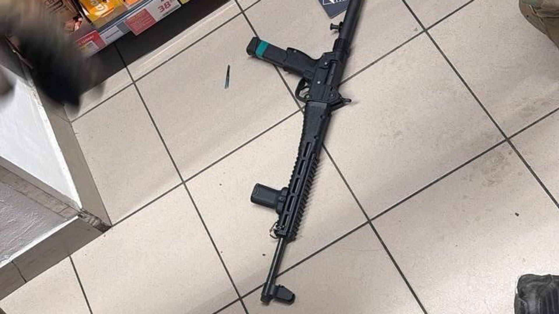 Украинские СМИ дали подробности о напавшем на людей в Киеве