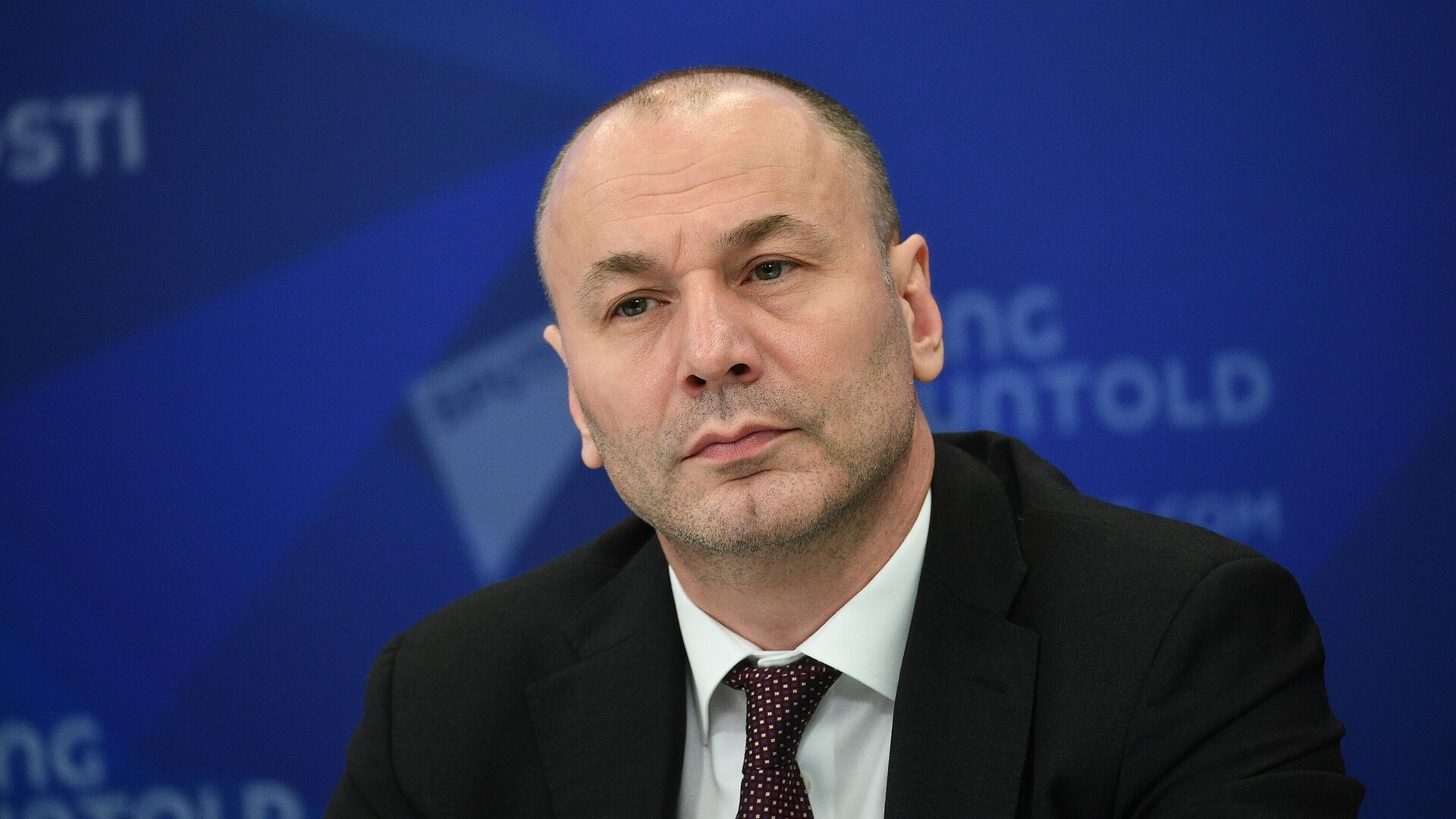 Глава Рособрнадзора развеял миф о низком уровне знаний "поколения ЕГЭ"