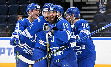 Московское "Динамо" обыграло "Спартак" в матче КХЛ