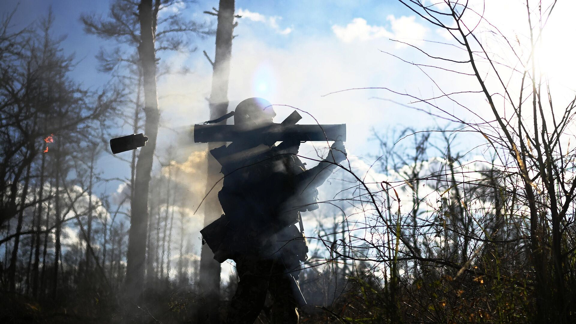 Бойцы "Востока" уверенно отражают атаки ВСУ, заявили в Генштабе