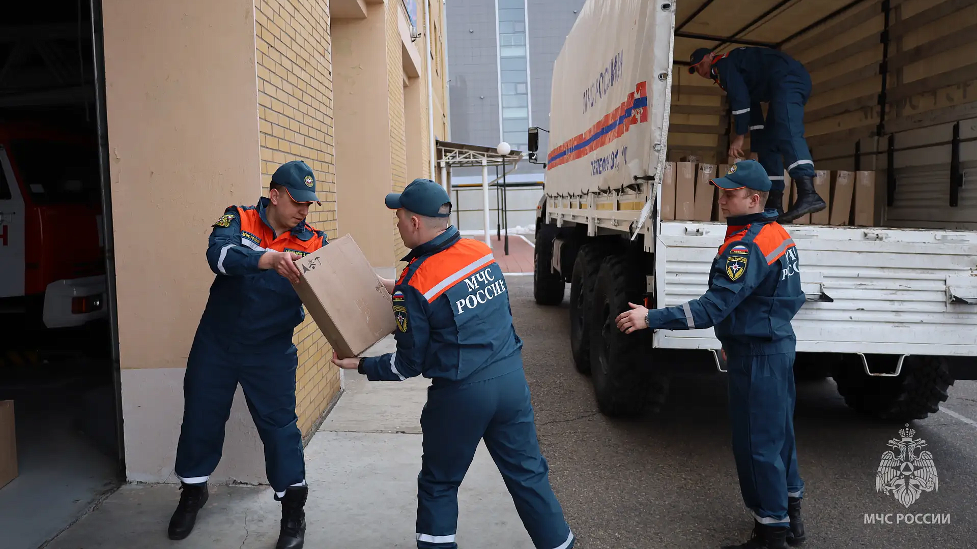 Забайкалье передало огнетушители землякам в зону спецоперации