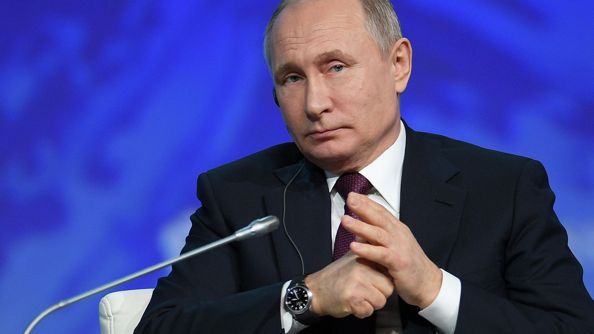 Ледокол проекта "Лидер" будет колоть лед до трех метров, заявил Путин