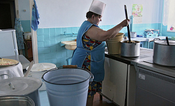 Назван поставщик еды для пермского детсада, где отравились дети