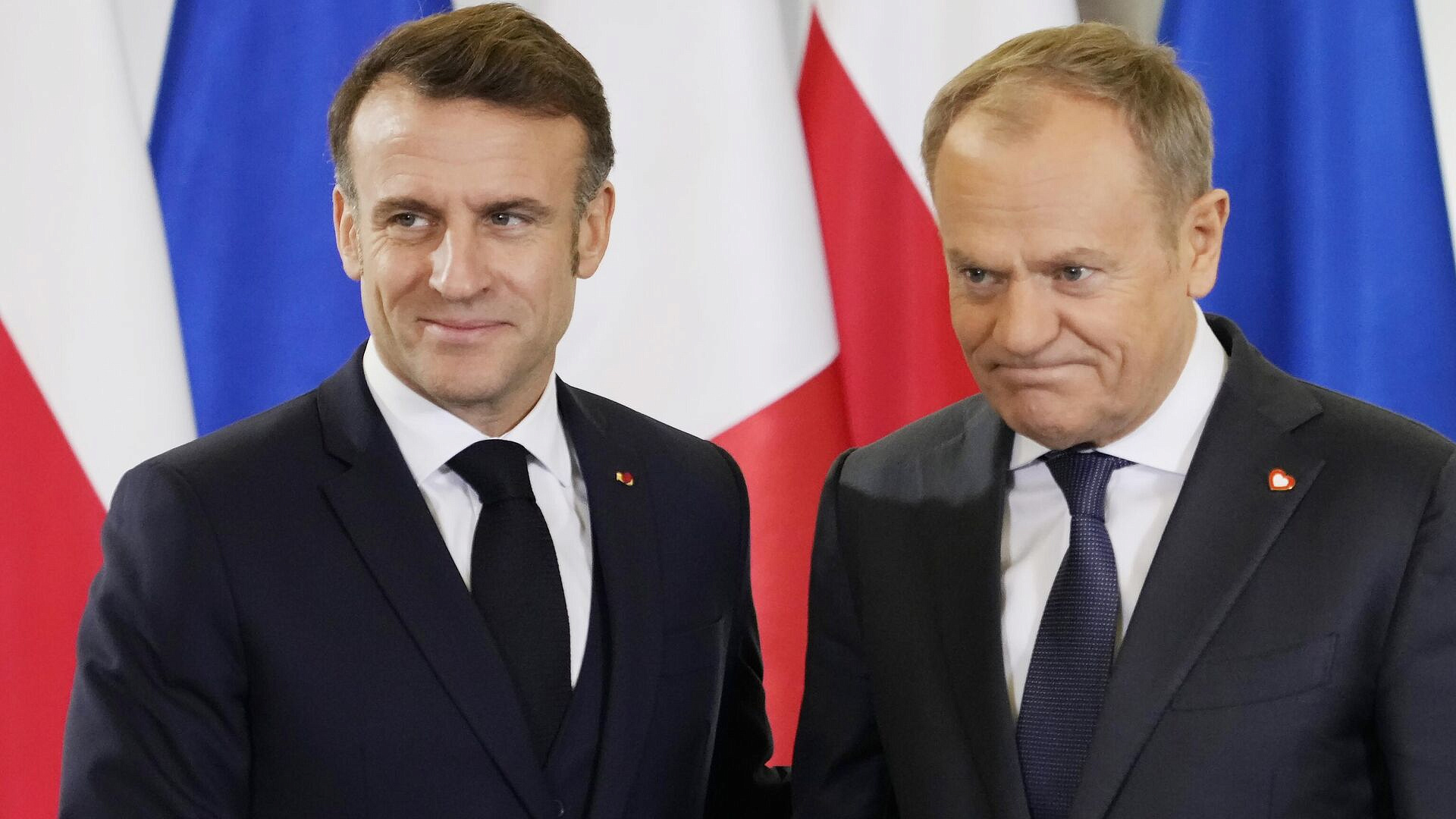 На Макрона и Туска "напали" во время саммита ЕС по Украине