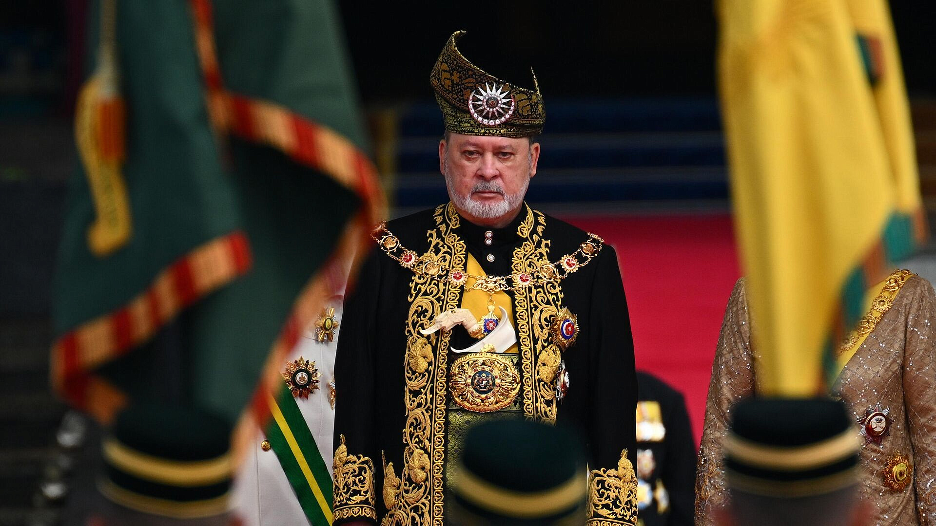 ������ �������� ����� �������� ������ � �������