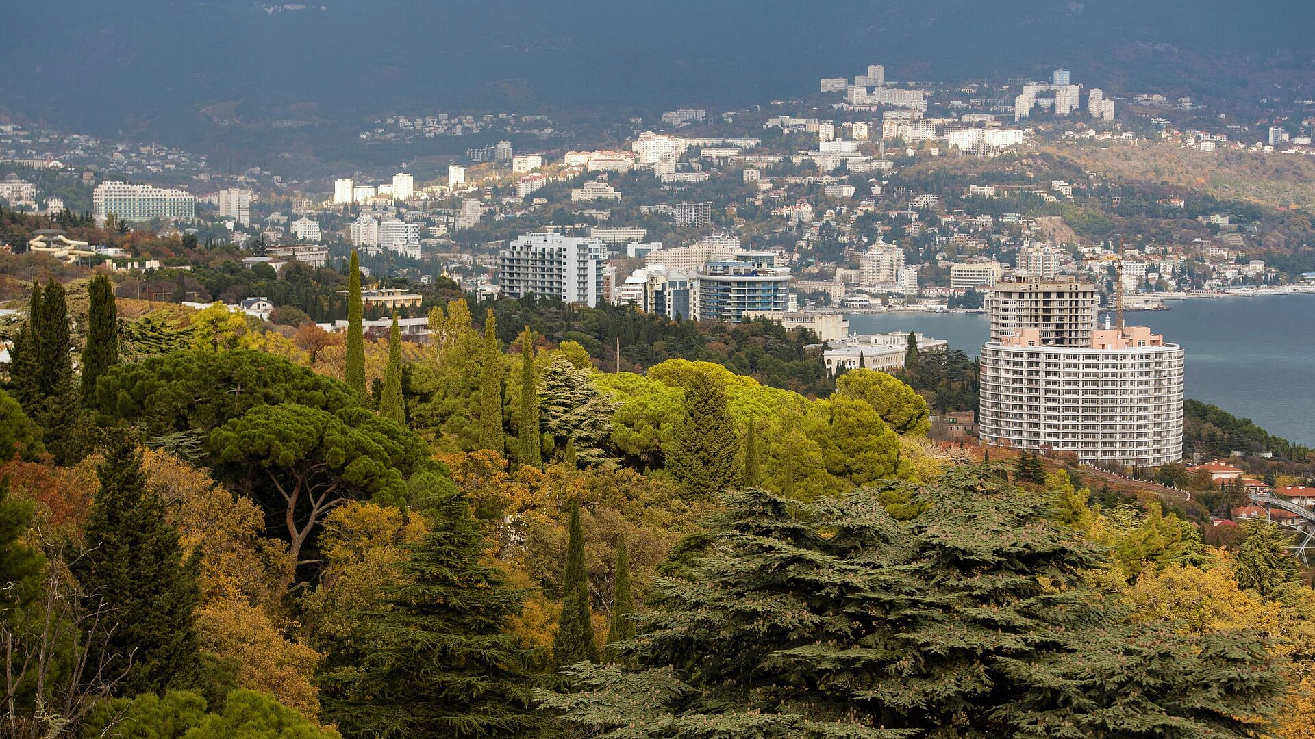 Несколько сел на севере Крыма затопило из-за интенсивных ливней