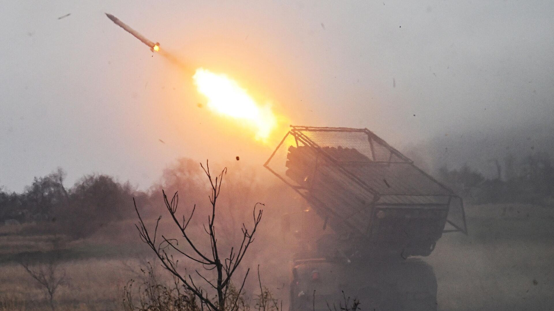 Депутат Ивлев похвалил военного, проложившего дорогу по минному полю