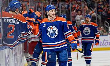Гол Подколзина помог "Эдмонтону" обыграть "Вегас" в матче НХЛ