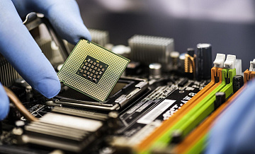 Продажи полупроводников в мире выросли на четверть за год, сообщили в США