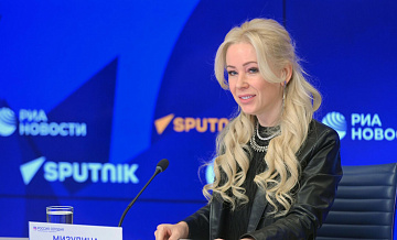 Мизулина сообщила, что с Лебедева взыскали 300 тысяч рублей по ее иску