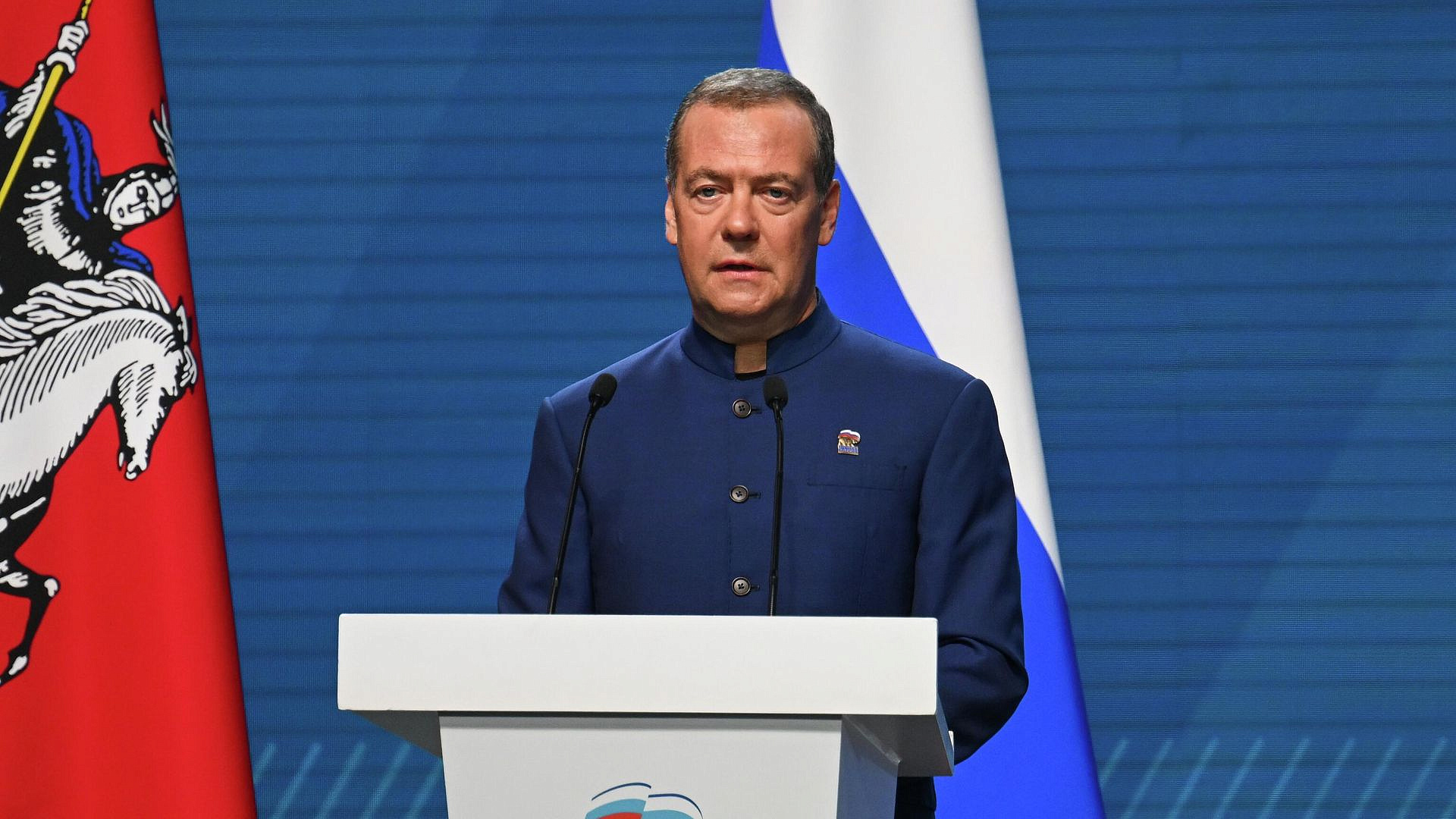 Медведев указал на перекосы нацистского мышления у Мерца