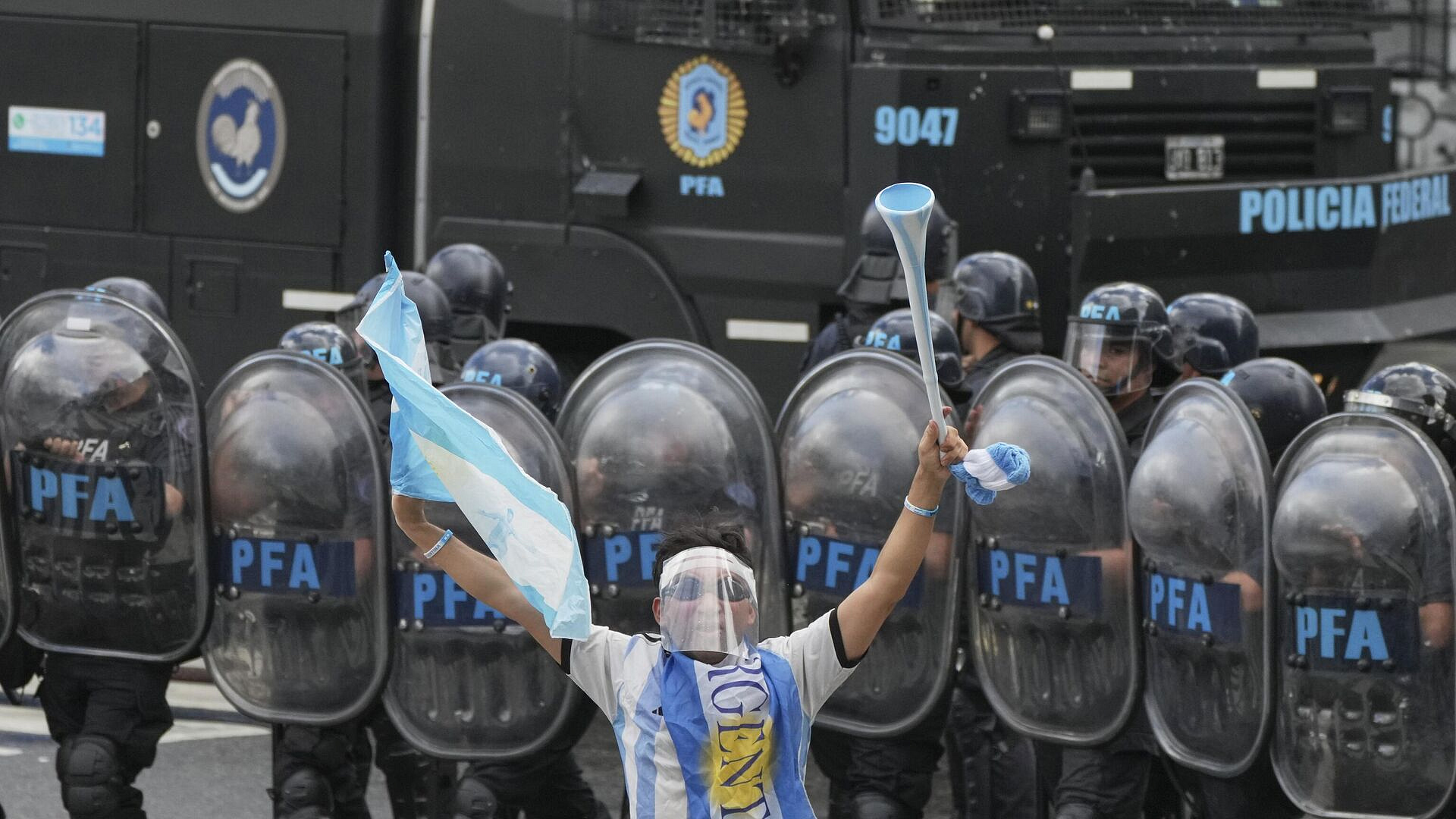 ���: ������� ����� ����� ����� �� ����� ������-������ ����� ����� ��������