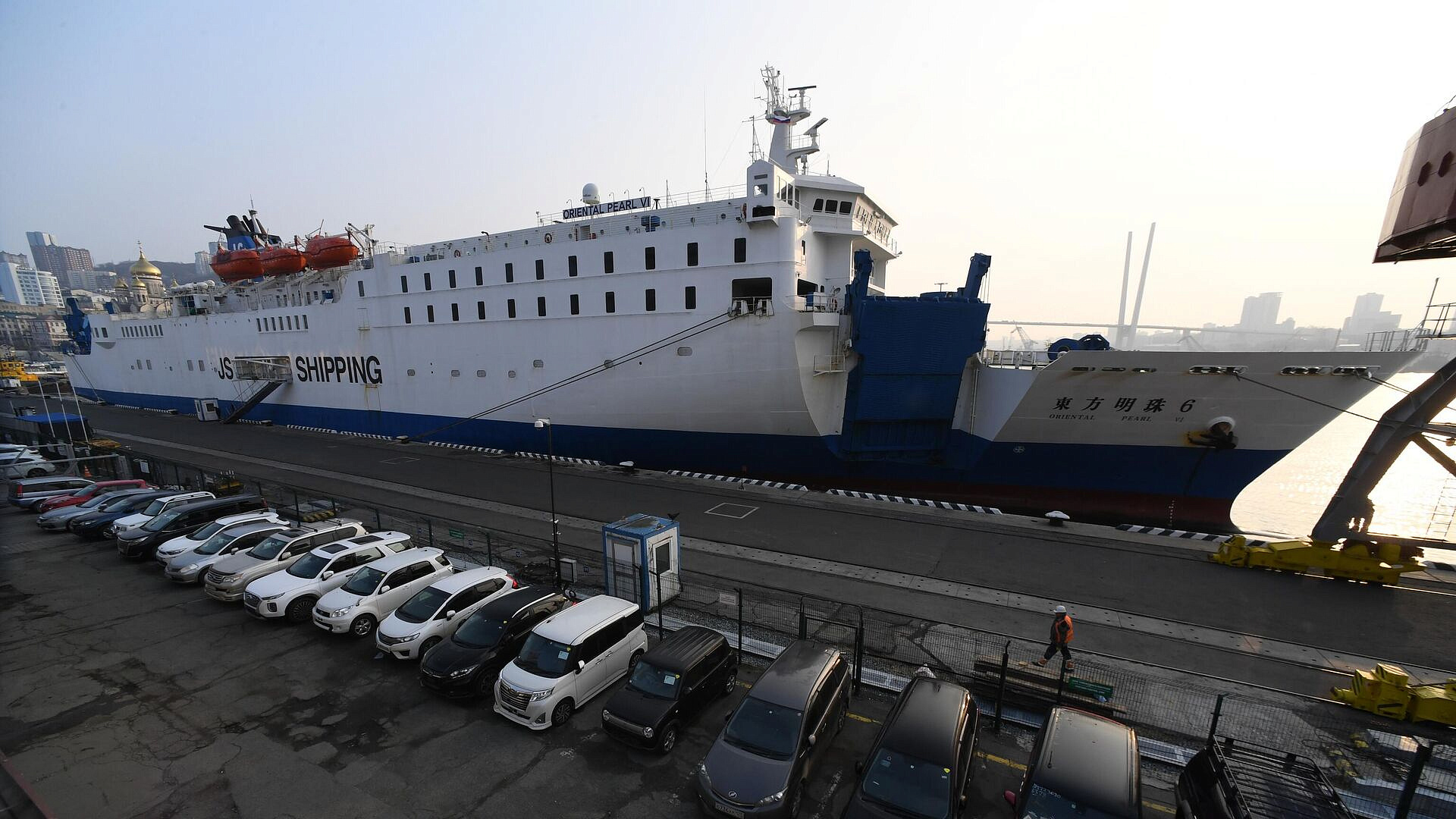 Паром между Южной Кореей и Владивостоком временно прекратил работу